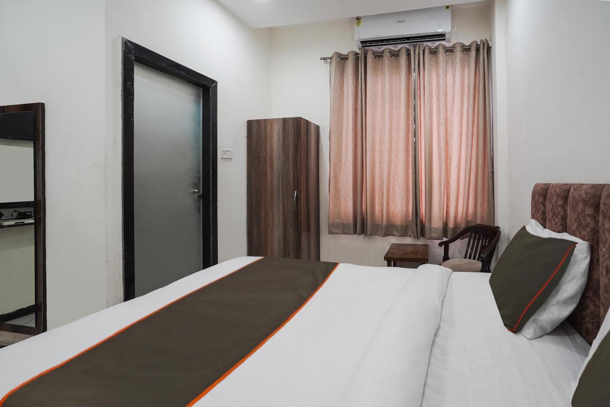 Townhouse Amanaka Formerly Hotel City Pride Rāipur Buitenkant foto